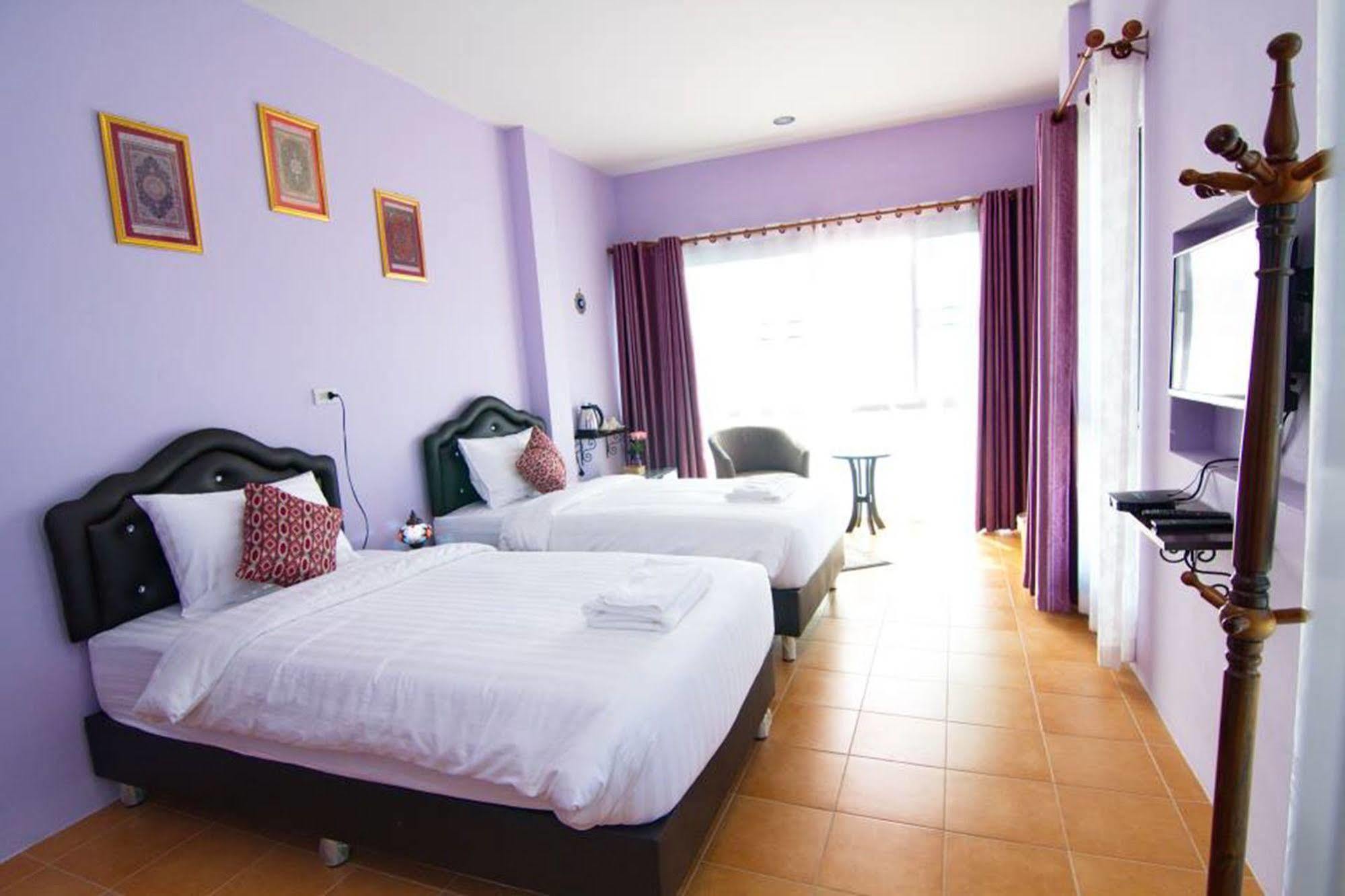 เจ้าดูรี โฮม Hotel เชียงใหม่ ภายนอก รูปภาพ
