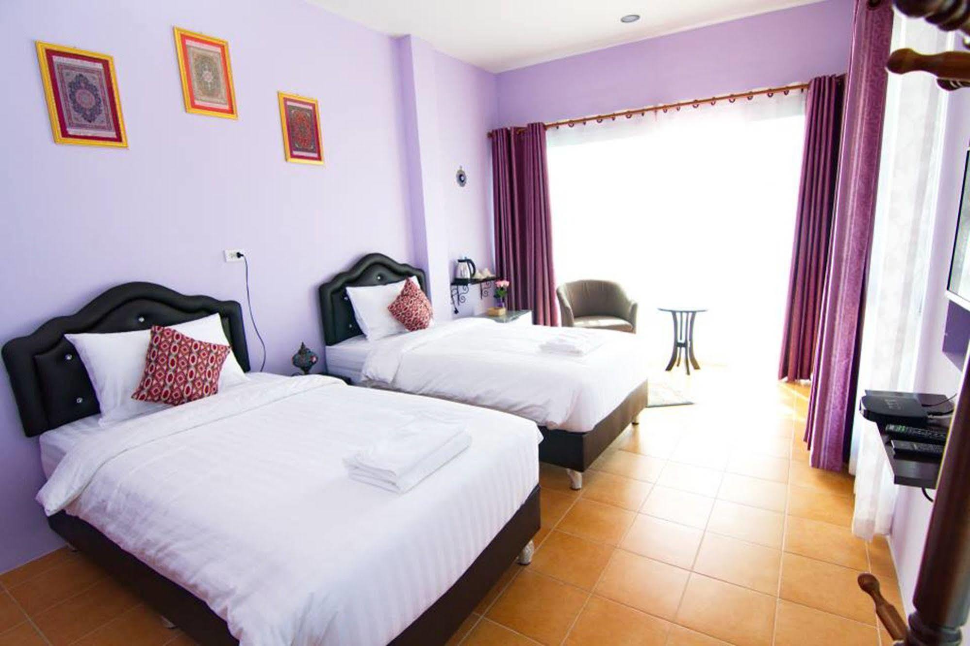 เจ้าดูรี โฮม Hotel เชียงใหม่ ภายนอก รูปภาพ