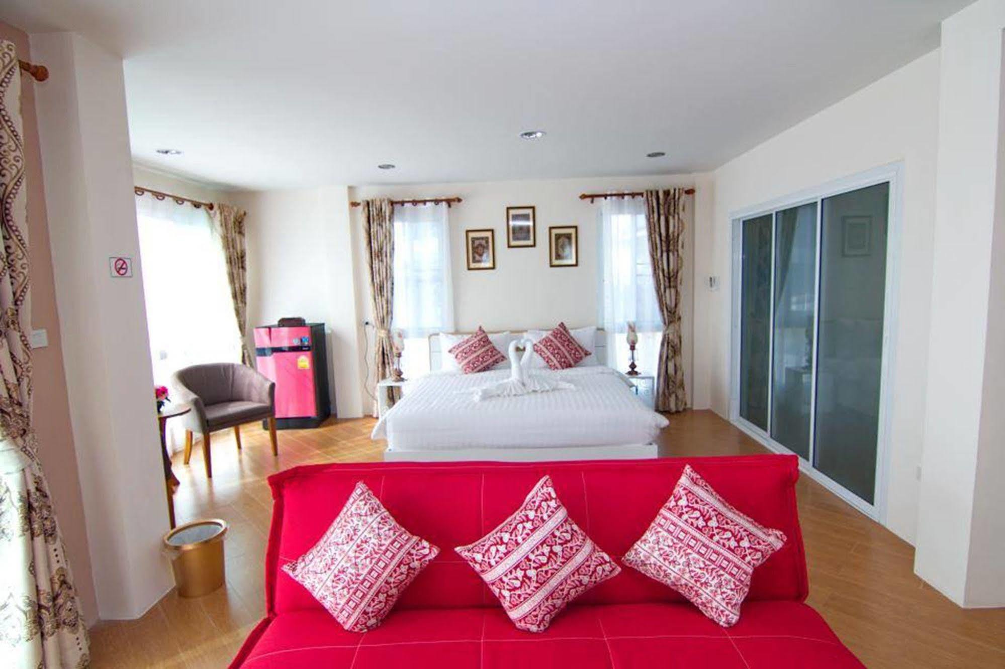 เจ้าดูรี โฮม Hotel เชียงใหม่ ภายนอก รูปภาพ